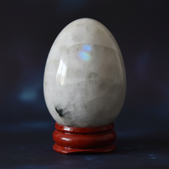 Moonstone Egg Close-up