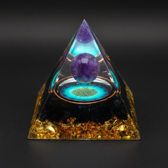 YATOJUZI Orgone Pyramid Close-up